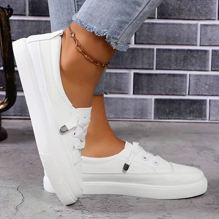 Serelle | White Orthopedic Lace-Up Flats