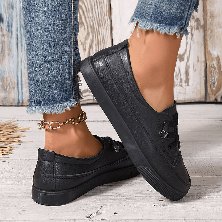 Serelle | White Orthopedic Lace-Up Flats