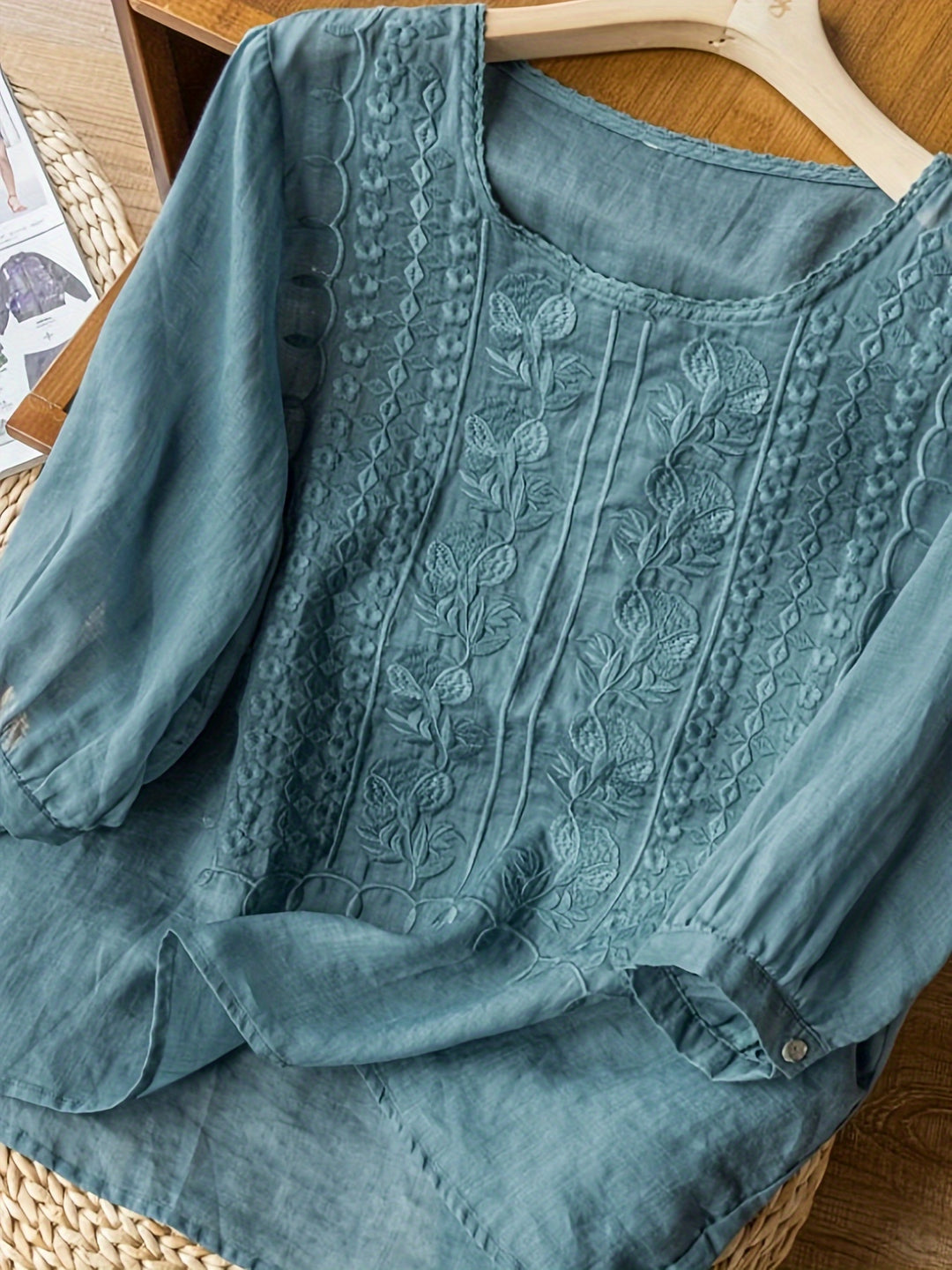 Auralyn | Vintage Lace Blouse